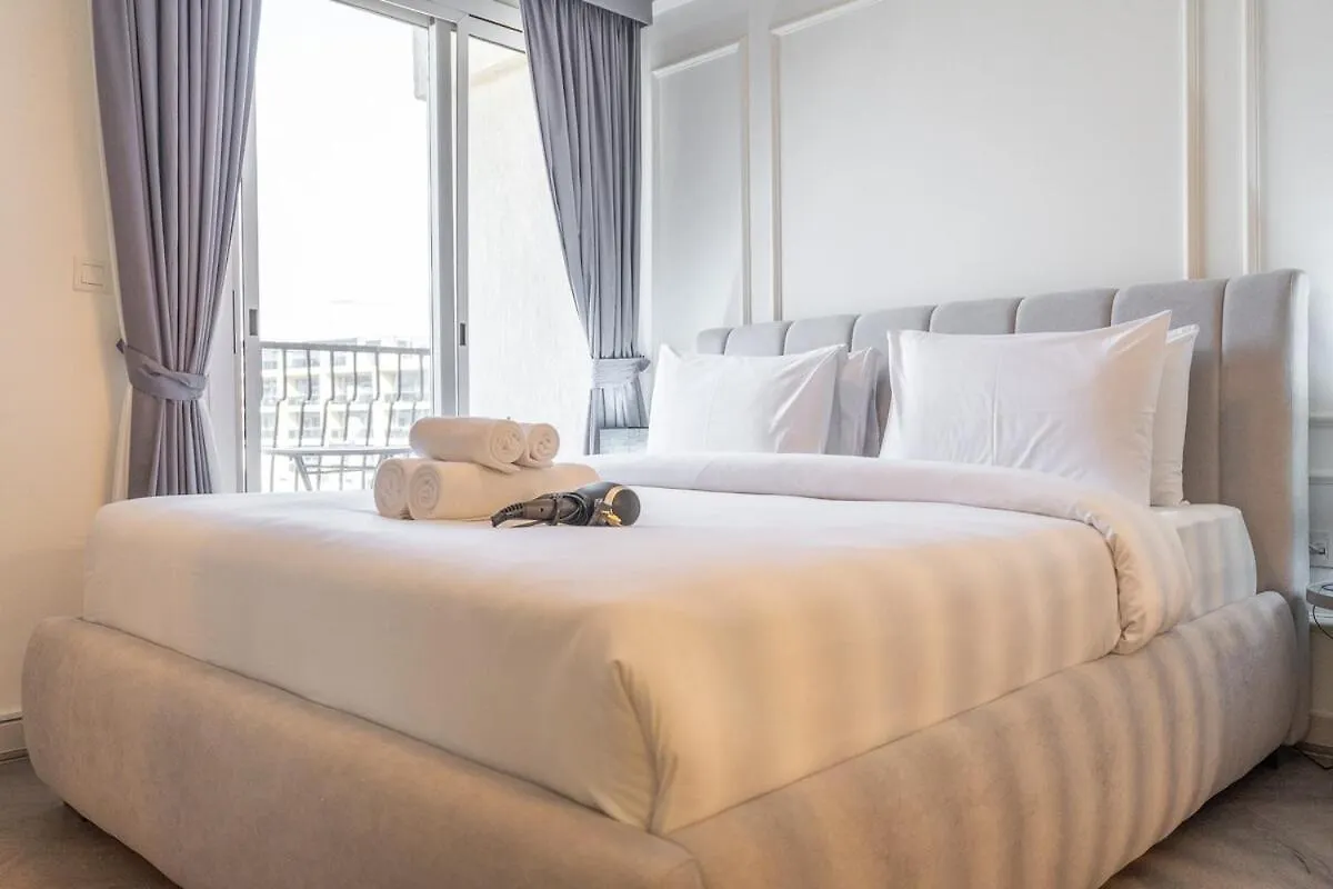 Heavenly Studio In Jvc With Lots Of Dining Options Nearby Apartment Dubai United Arab Emirates